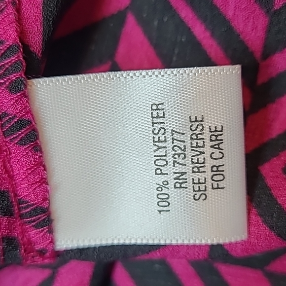 NEW DANA BUCHMAN CRANBERRY & BLACK LONG ROLL TAB SLEEVE BUTTON UP BLOUSE - Picture 15 of 16